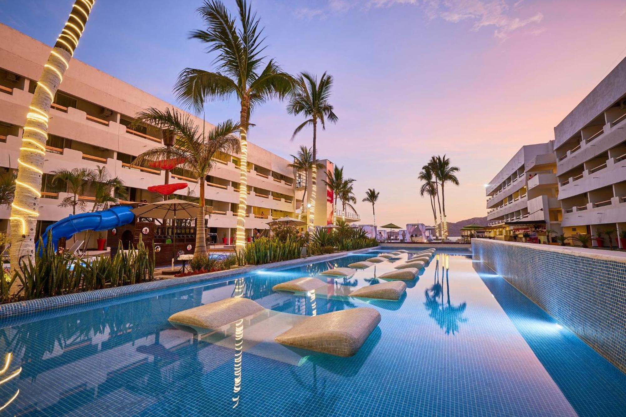 Emporio Mazatlan Hotel Exterior photo